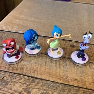 Disney Inifity Inside Out lot